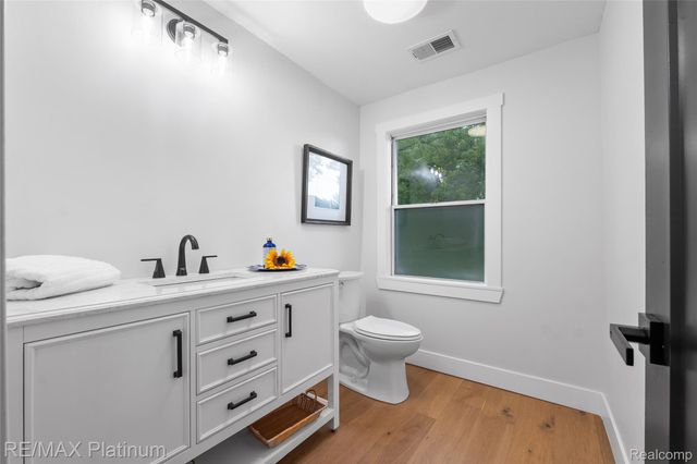 2950 Chilson Road, Genoa Township, MI 48843