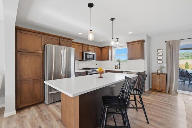 4723 Catalina Parkway, Mcfarland, WI 53558