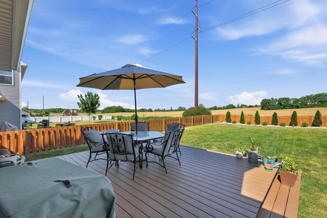 4723 Catalina Parkway, Mcfarland, WI 53558