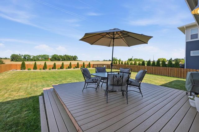 4723 Catalina Parkway, Mcfarland, WI 53558