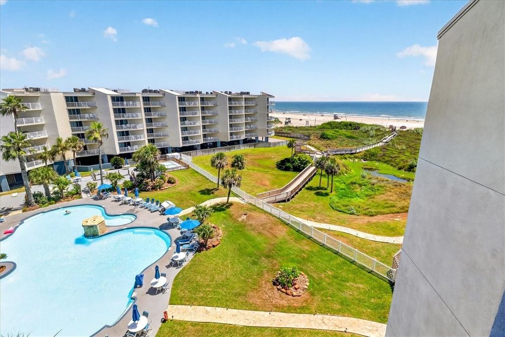 800 Sandcastle Dr 531, Port Aransas, TX 78373 — exterior