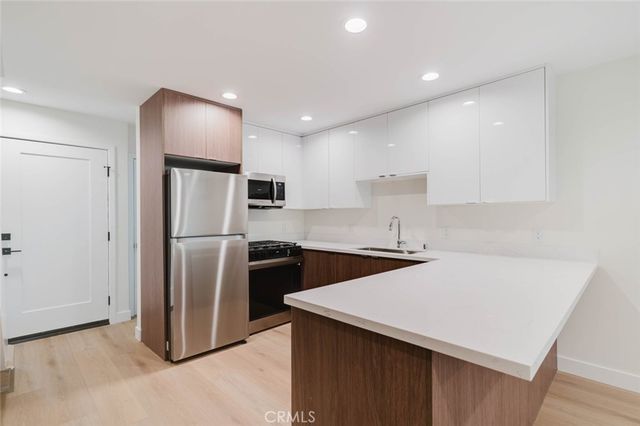 3406 Garden Avenue 3, Los Angeles, CA 90039
