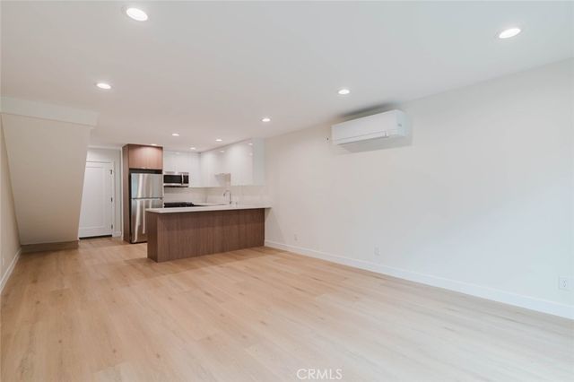 3406 Garden Avenue 3, Los Angeles, CA 90039