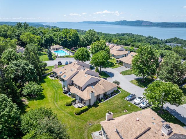 61 Hudson Watch Drive 61, Ossining, NY 10562