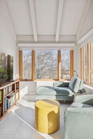 747 Kenwood Parkway, Minneapolis, MN 55403