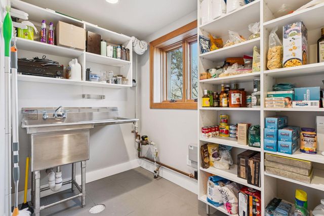 747 Kenwood Parkway, Minneapolis, MN 55403