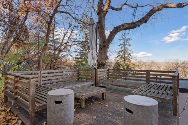 747 Kenwood Parkway, Minneapolis, MN 55403