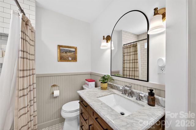 3910 Admiral Avenue, Charlotte, NC 28205
