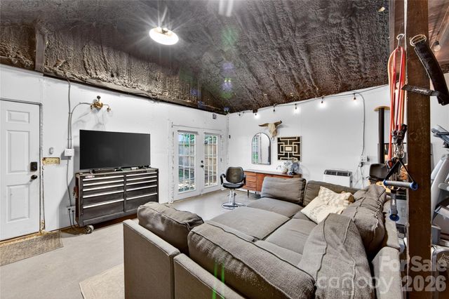 3910 Admiral Avenue, Charlotte, NC 28205