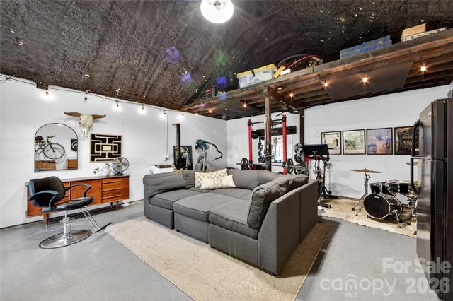 3910 Admiral Avenue, Charlotte, NC 28205