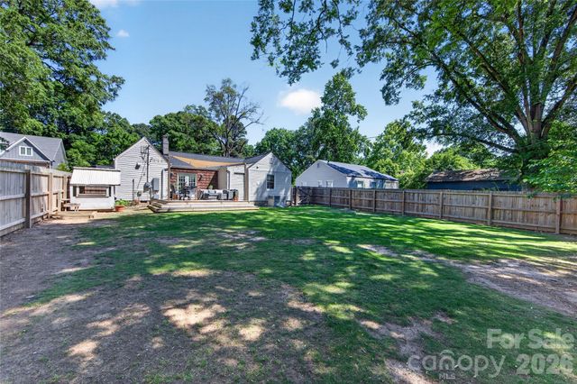 3910 Admiral Avenue, Charlotte, NC 28205