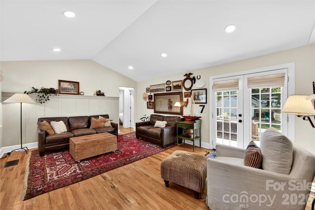 3910 Admiral Avenue, Charlotte, NC 28205