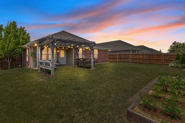 2557 Paddock Lane, Waco, TX 76706