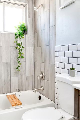 9606 Lifford Court, St Louis, MO 63136