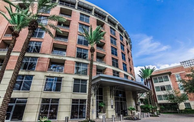 1901 Post Oak Boulevard 304, Houston, TX 77056