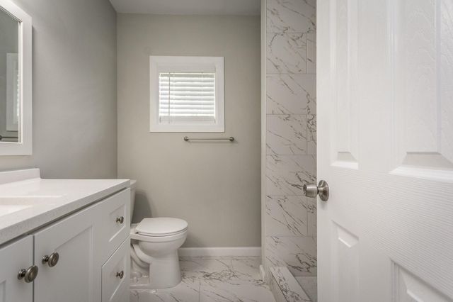 4411 Knotty Oaks Trail, Houston, TX 77045