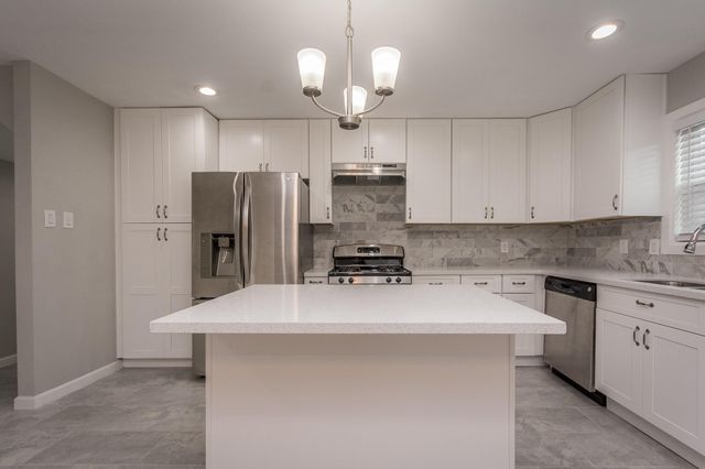 4411 Knotty Oaks Trail, Houston, TX 77045