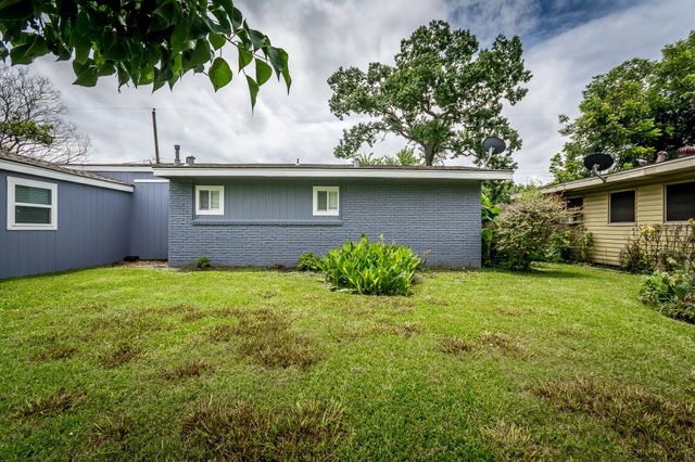 4411 Knotty Oaks Trail, Houston, TX 77045
