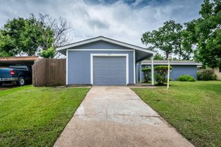 4411 Knotty Oaks Trail, Houston, TX 77045