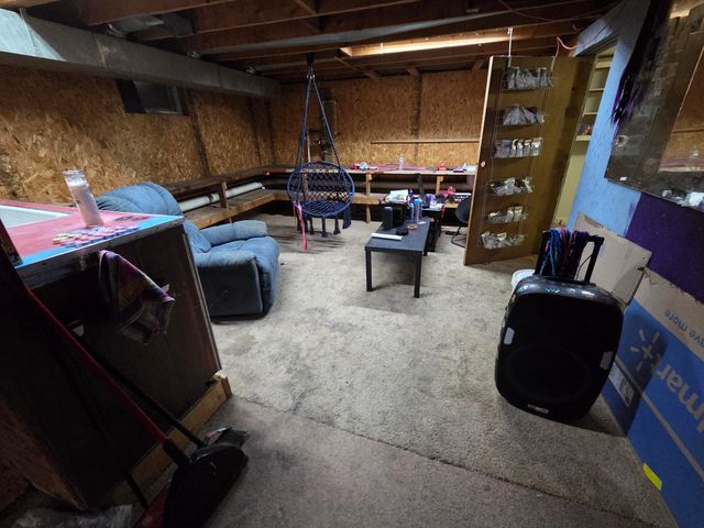 158 W Saint Joe Street, Hillsdale City, MI 49242