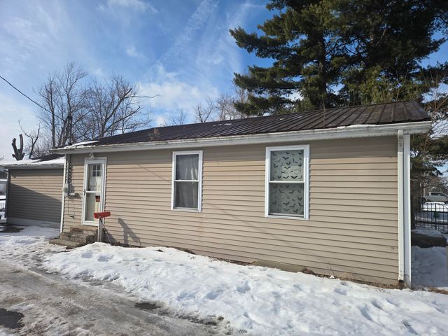 158 W Saint Joe Street, Hillsdale City, MI 49242