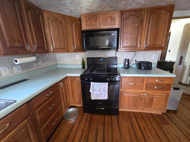 158 W Saint Joe Street, Hillsdale City, MI 49242