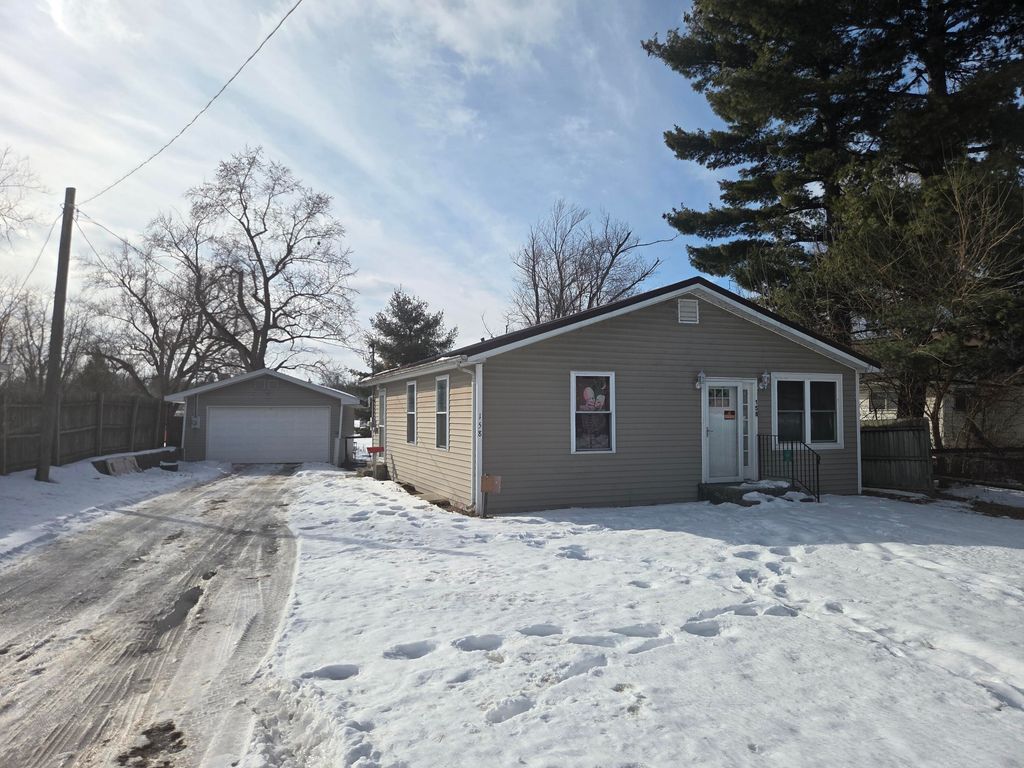 158 W Saint Joe Street, Hillsdale City, MI 49242