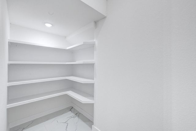 90 Burres Street B, Houston, TX 77022