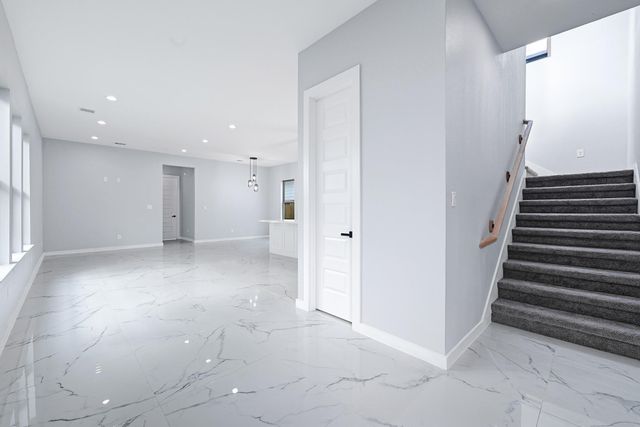 90 Burres Street B, Houston, TX 77022