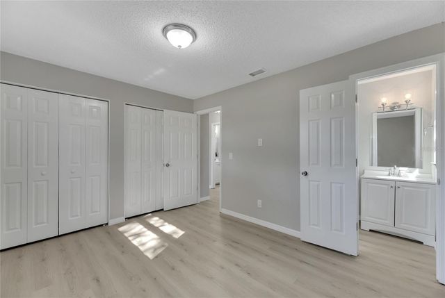 527 FOX RUN TRAIL, Apollo Beach, FL 33572