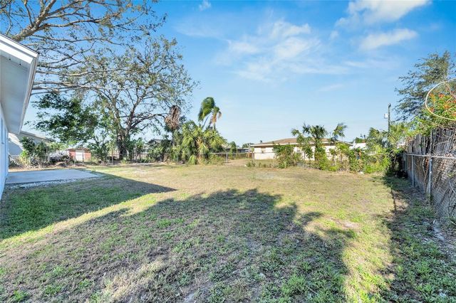 527 FOX RUN TRAIL, Apollo Beach, FL 33572