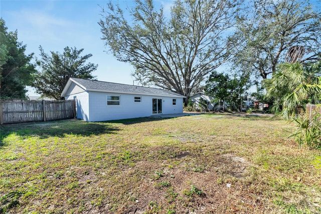 527 FOX RUN TRAIL, Apollo Beach, FL 33572