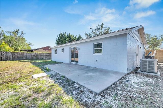 527 FOX RUN TRAIL, Apollo Beach, FL 33572