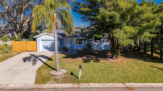 527 FOX RUN TRAIL, Apollo Beach, FL 33572