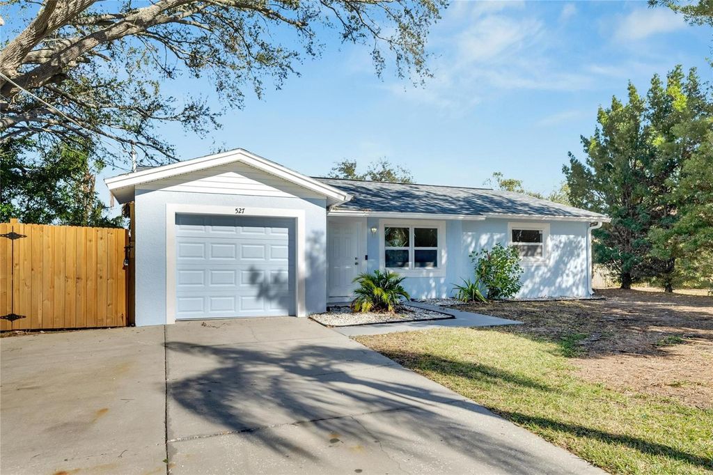 527 FOX RUN TRAIL, Apollo Beach, FL 33572