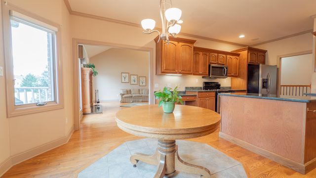 3702 Westbridge Drive, Valparaiso, IN 46383