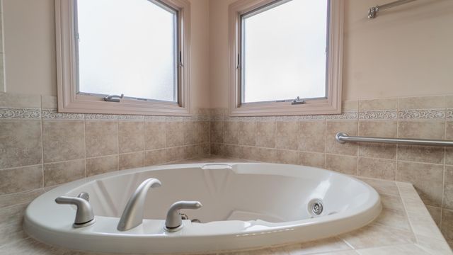 3702 Westbridge Drive, Valparaiso, IN 46383