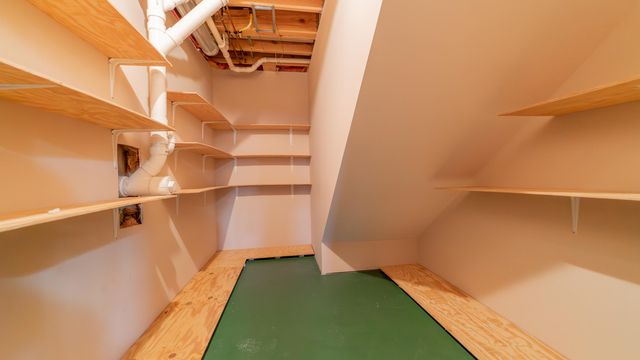 3702 Westbridge Drive, Valparaiso, IN 46383