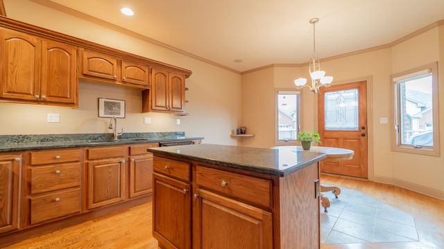 3702 Westbridge Drive, Valparaiso, IN 46383