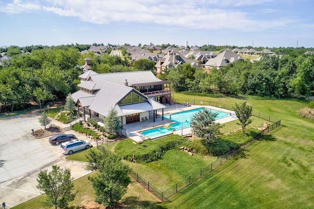 2036 Turtle Creek Way, Norman, OK 73071