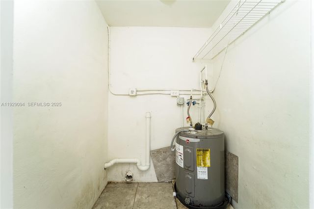 122 Allen Rd, West Park, FL 33023