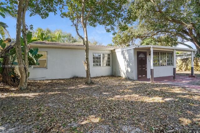 122 Allen Rd, West Park, FL 33023