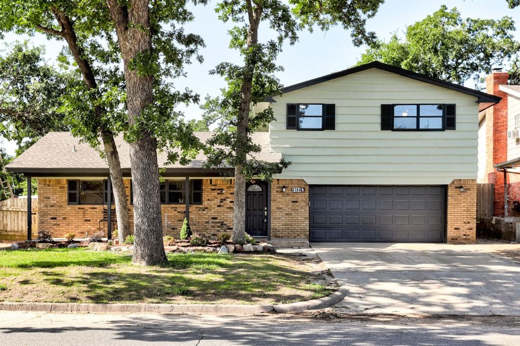 8104 NW 30th Street, Bethany, OK 73008