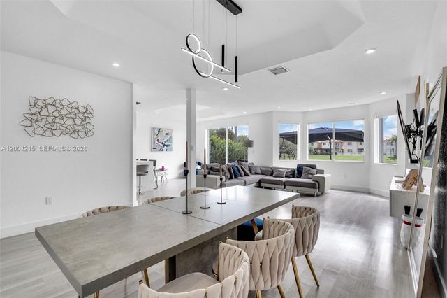 11462 NW 69th Ter, Doral, FL 33178