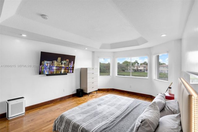 11462 NW 69th Ter, Doral, FL 33178