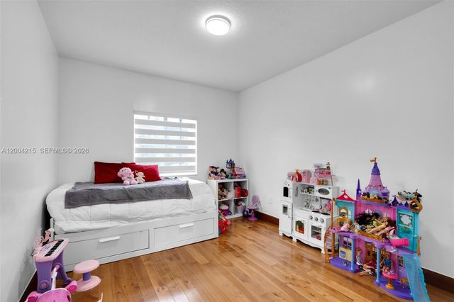 11462 NW 69th Ter, Doral, FL 33178