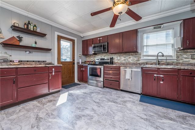 556 Highview Rd, Baldwin Twp, PA 15234