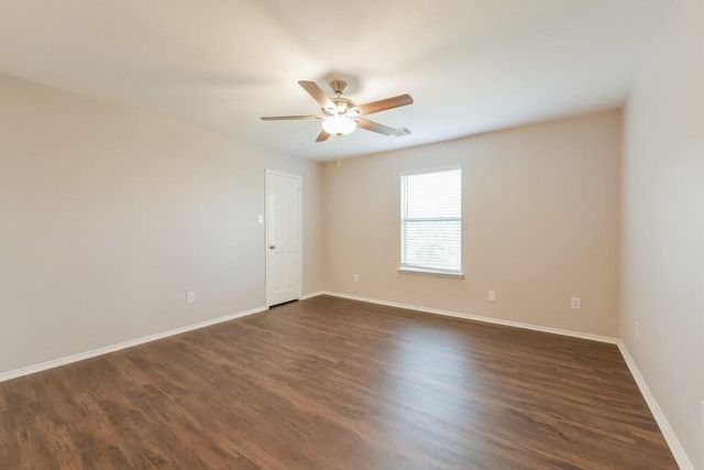 6030 NW Creek Circle, Houston, TX 77086