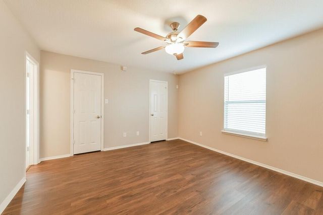 6030 NW Creek Circle, Houston, TX 77086