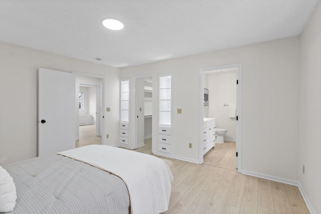 2571 Nemitz Avenue E, Maplewood, MN 55119